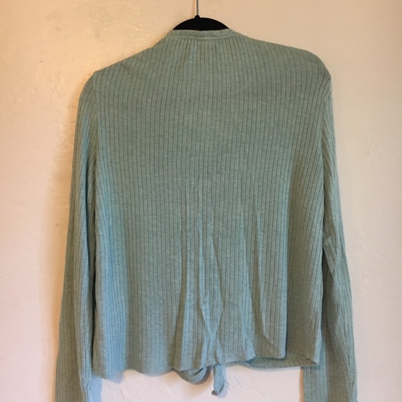 Light Blue Long Sleeve with Front Tied - Picture 2 of 2